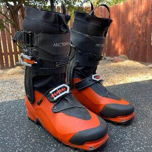 Arc’teryx Procline Carbon Lite ski touring boots